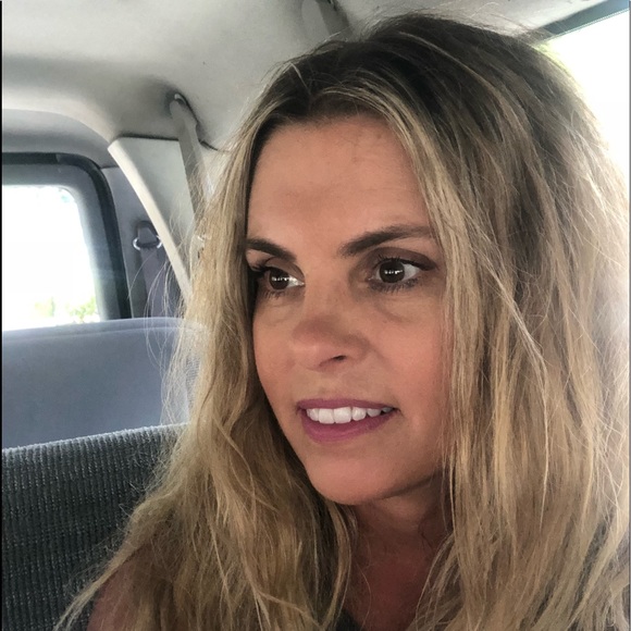 Meet your Posher, Kristy - Picture 1 of 1